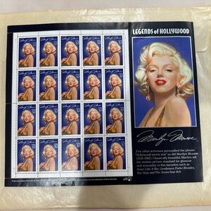 Legends of Hollywood Commemorative Stamps- Marilyn Monroe
